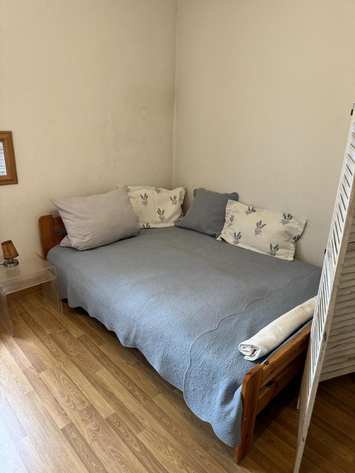 Gemuetliches Komfortables Zimmer Fuer 1 Person Im Zentrum Münih Dış mekan fotoğraf